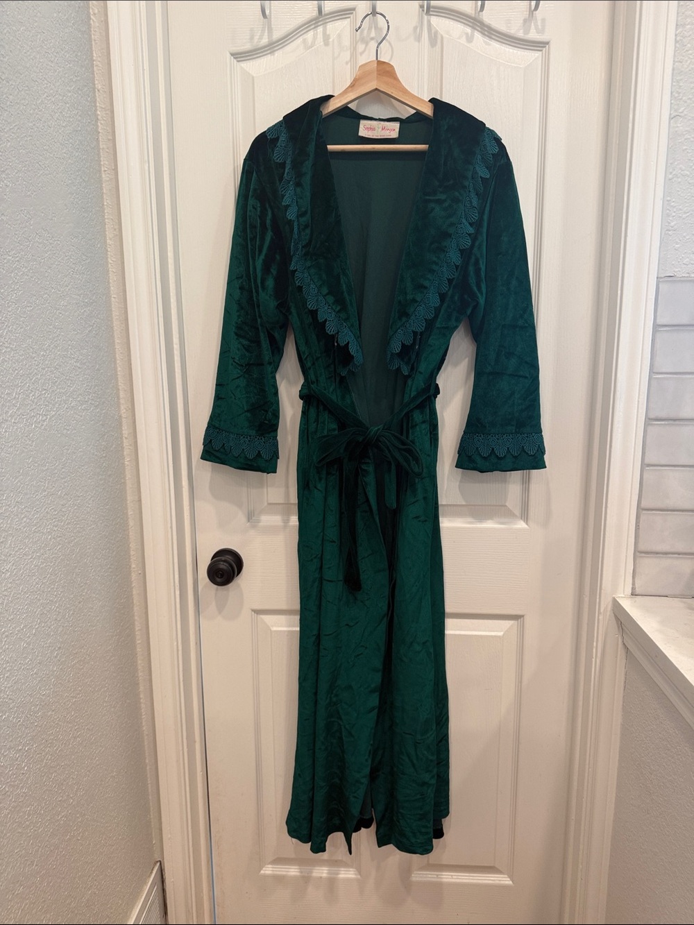 Vintage Sophia Morgan velvet vintage robe